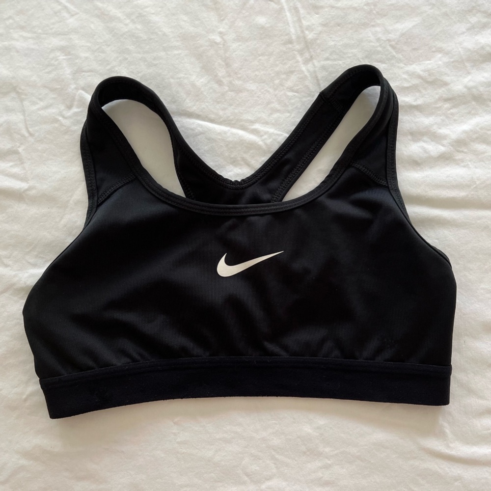 ❣️2/$25❣️ Black Nike sports bra | SMALL